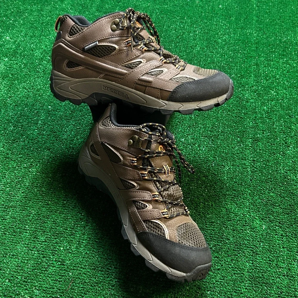 Merrell Moab 2 Mid Waterproof Hiking Boots Youth 7M Women 8.5/ 9